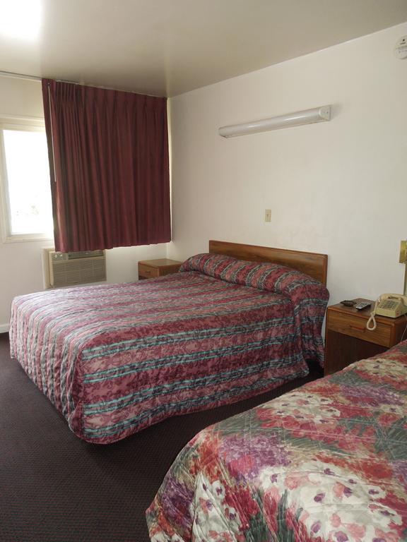 Lees Motel Edison Extérieur photo